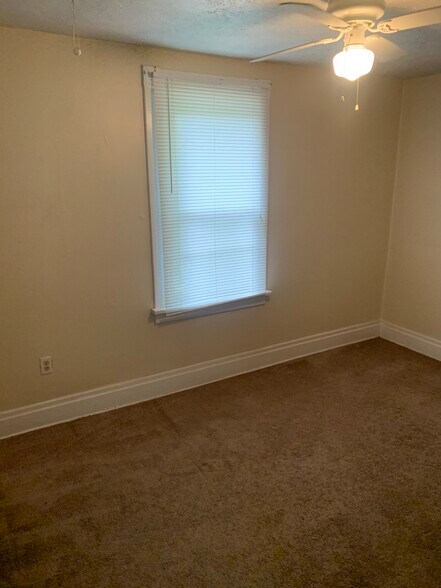 2nd bedroom - 23 Slate St