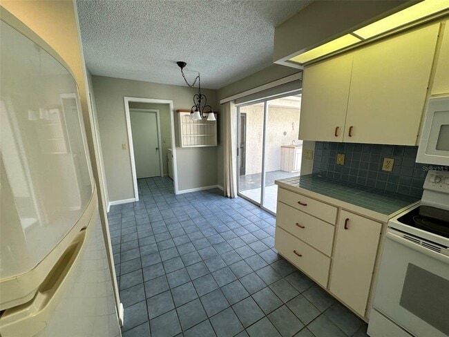 Building Photo - 4355 Marcott Cir