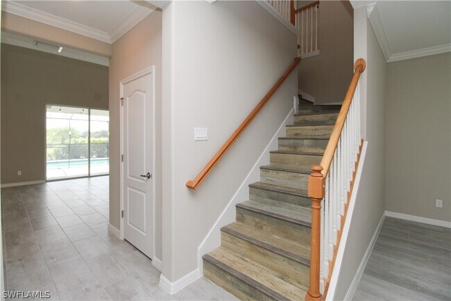 Building Photo - 2380 Fallglo St