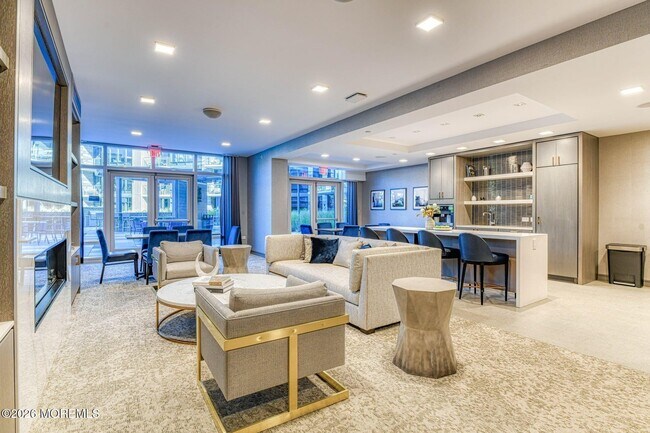 Building Photo - 15 Morris Ave