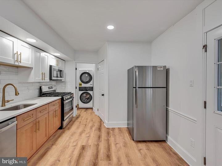 Building Photo - 53 S Marshall St