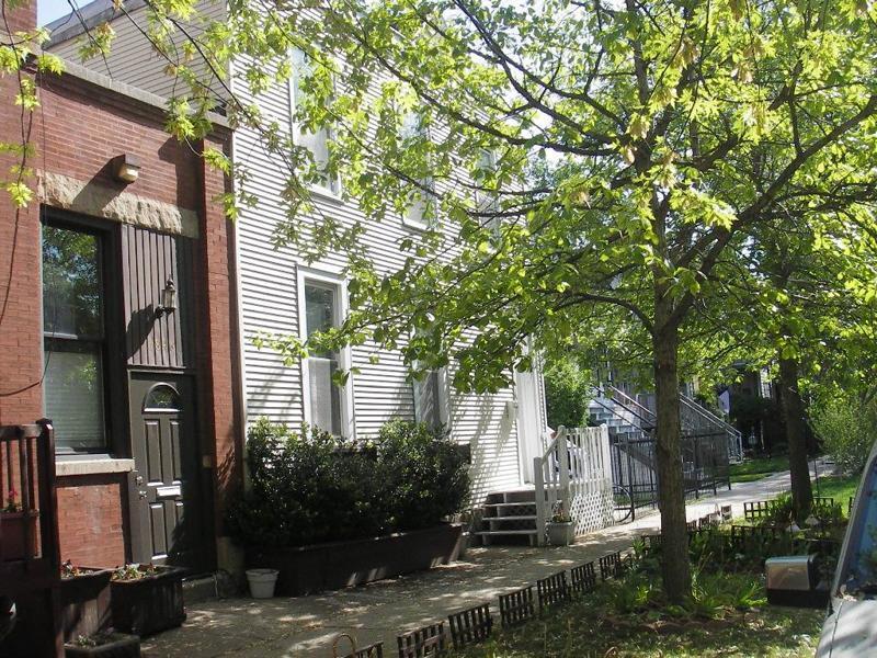 Building Photo - 1844 W Henderson St