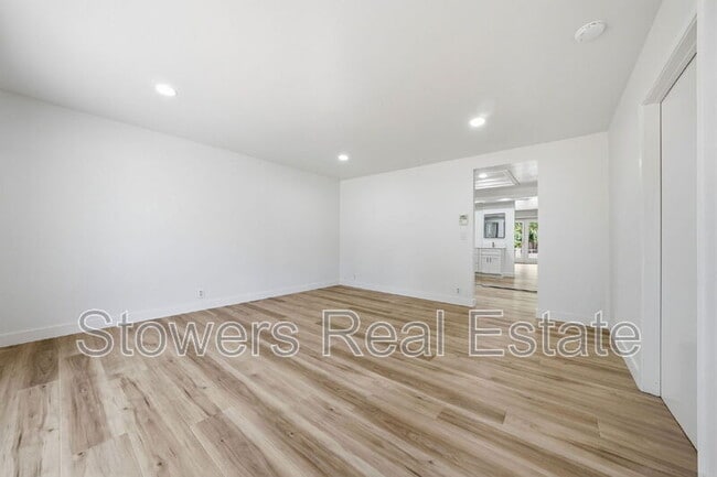 Building Photo - 155 Mountain Canyon Pl