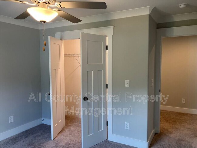 Building Photo - 415 Sunbelt Dr