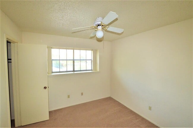 Building Photo - 3517 Rollingway Cove