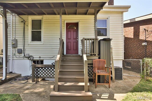 Building Photo - 6059 Odell St