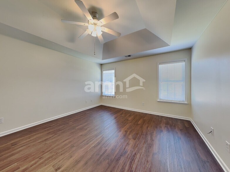 Building Photo - 4131 Crestview Place Dr