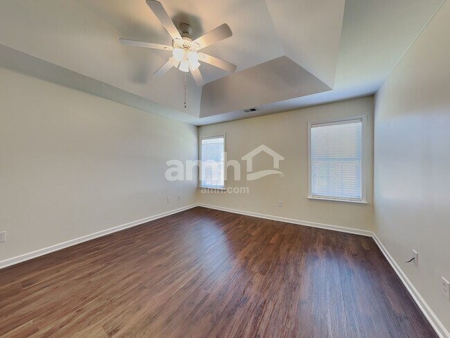 Building Photo - 4131 Crestview Place Dr