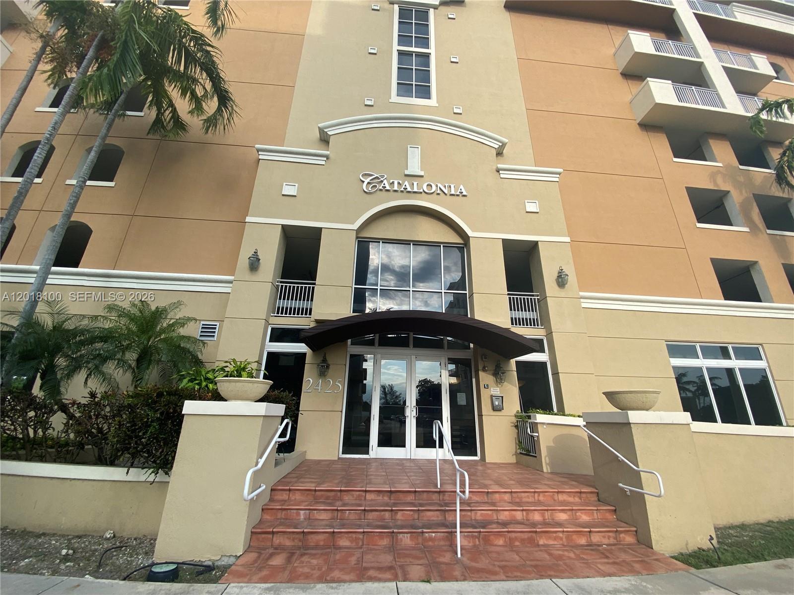 Building Photo - 2425 SW 27th Ave