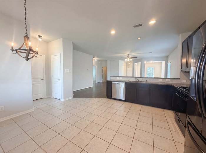 Building Photo - 1038 Cash St