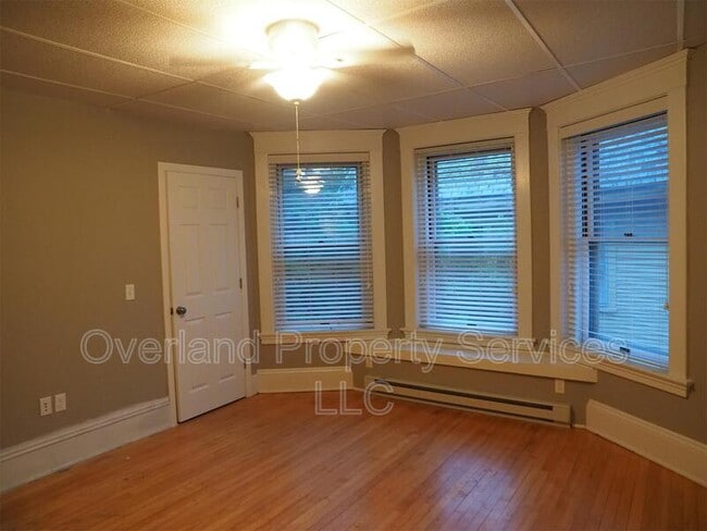 Building Photo - 90 N Winooski Ave