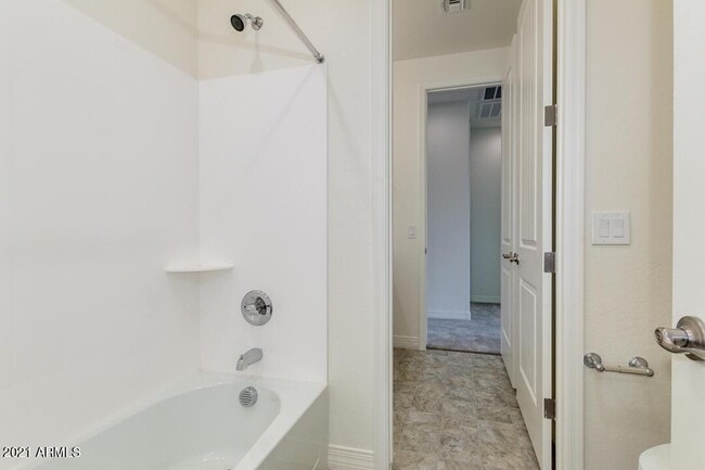 Building Photo - 1674 N Hester Trail