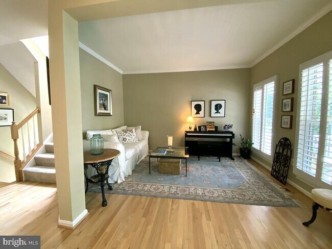 Building Photo - 15623 Sabine Hall Pl