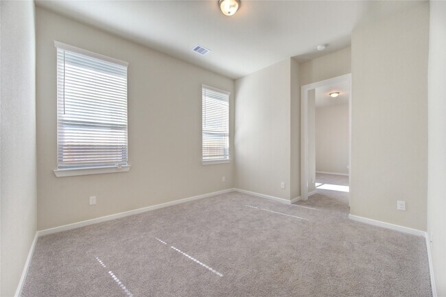 Building Photo - 4203 Maple Glen Dr