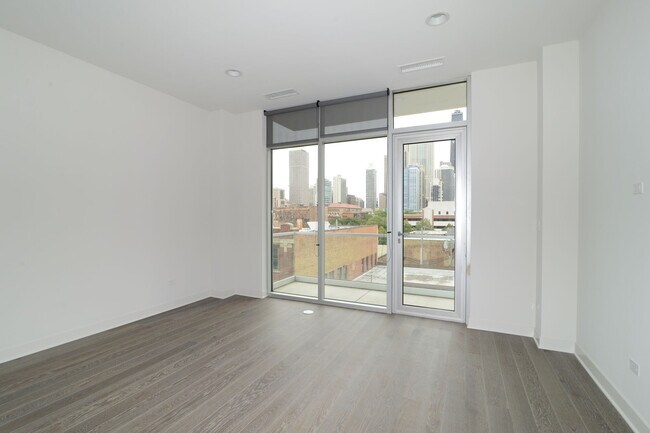 Floorplan - 858 N Franklin