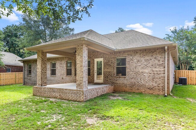 Building Photo - Luxury home in a premier neighborhood!