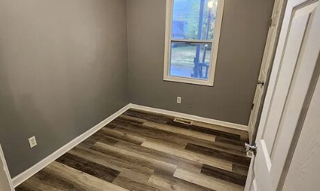 Building Photo - 15786 Mandalay Ave