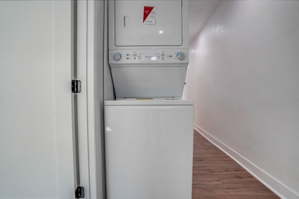 Building Photo - 2708 Cincinnati St