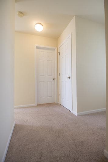 Building Photo - 1930 CENTER St