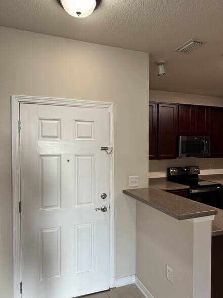 Building Photo - 4917 Key Lime Dr