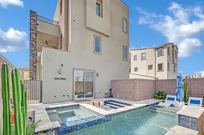 Building Photo - Newer West Summerlin Home With Pool, Spa a...