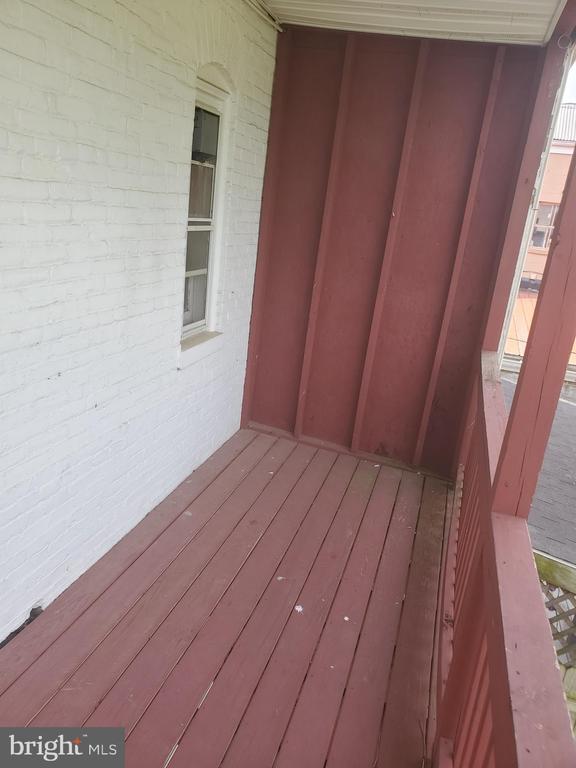 Building Photo - 437 S Burhans Blvd