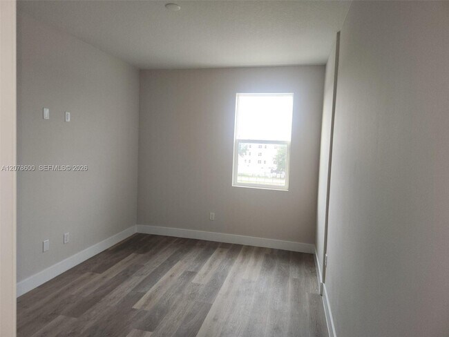 Building Photo - 4424 S Texas Ave