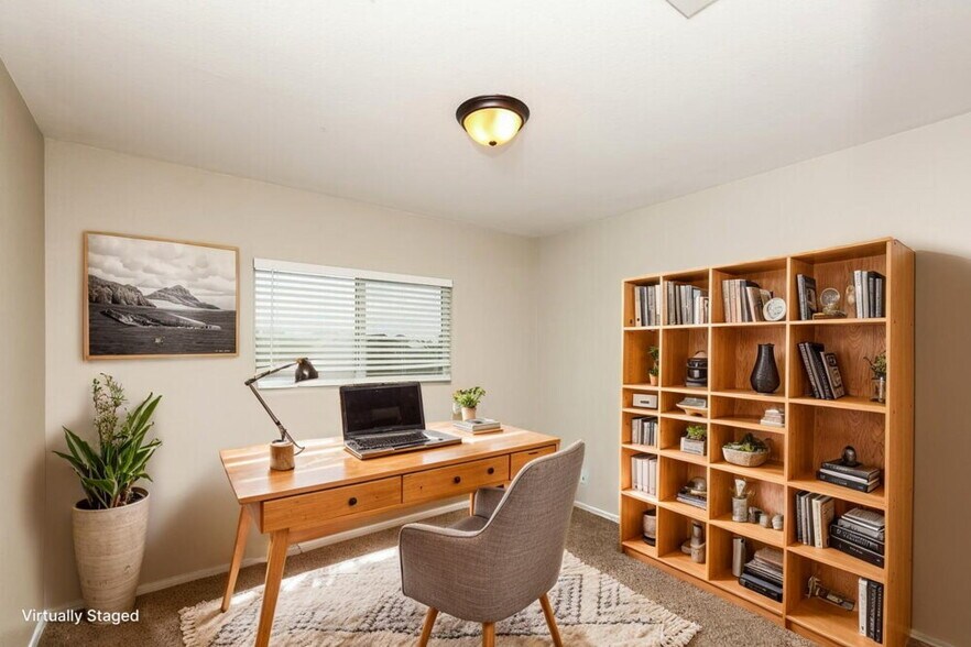 Building Photo - 205 Cres Ridge Dr