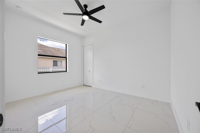 Building Photo - 1609 Nelson Rd N