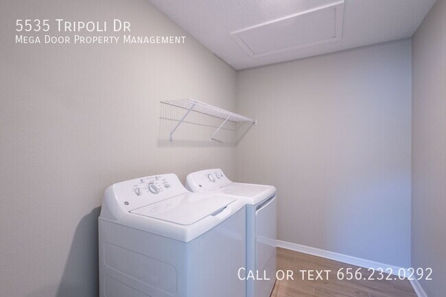 Building Photo - 5535 Tripoli Dr