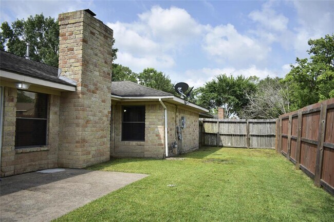Building Photo - 10011 Sageorchard Ln