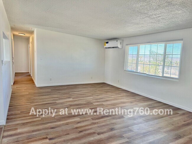 Building Photo - Updated 3 Bed 2 Bath Home Near Downtown Jo...