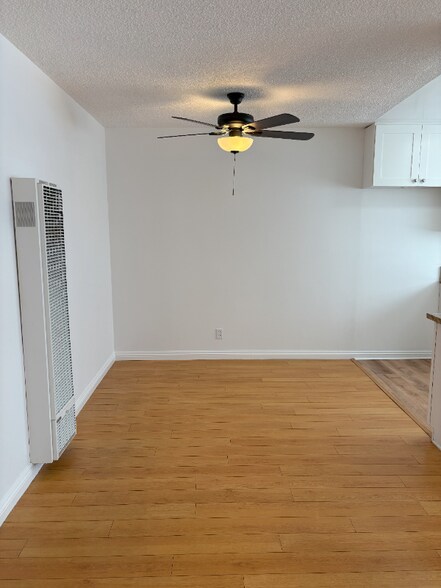 Building Photo - 437 Palm Dr