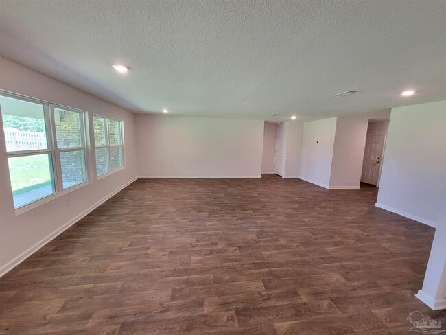 Building Photo - 8016 Twin Cedar Dr
