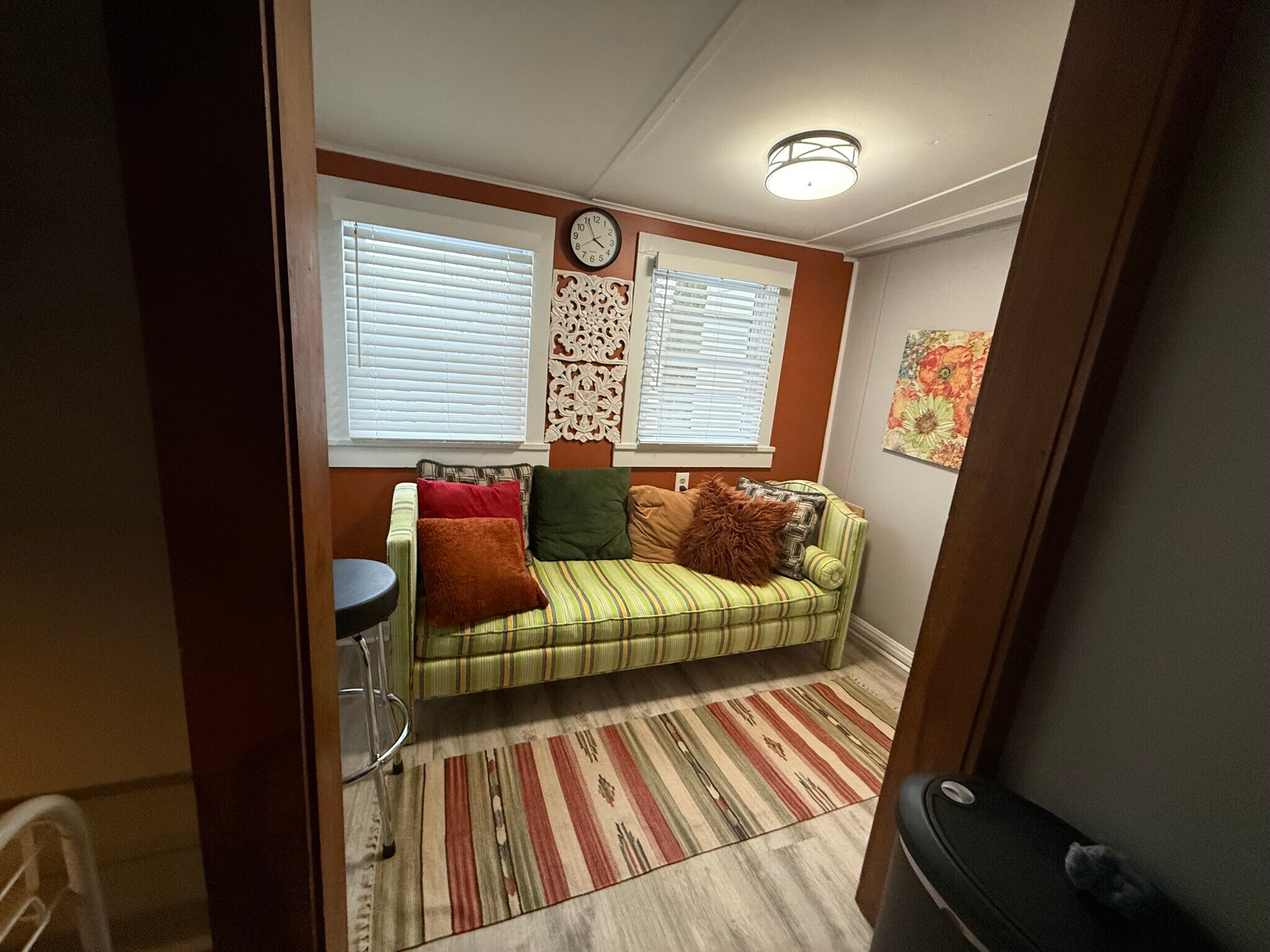 Building Photo - 852 Aetna St