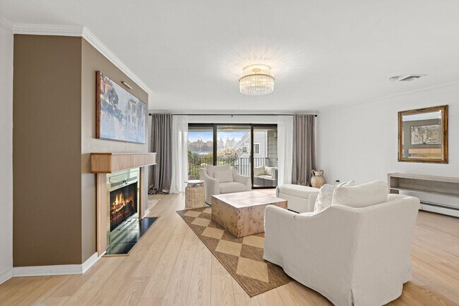 Building Photo - 11A Riverview Cir