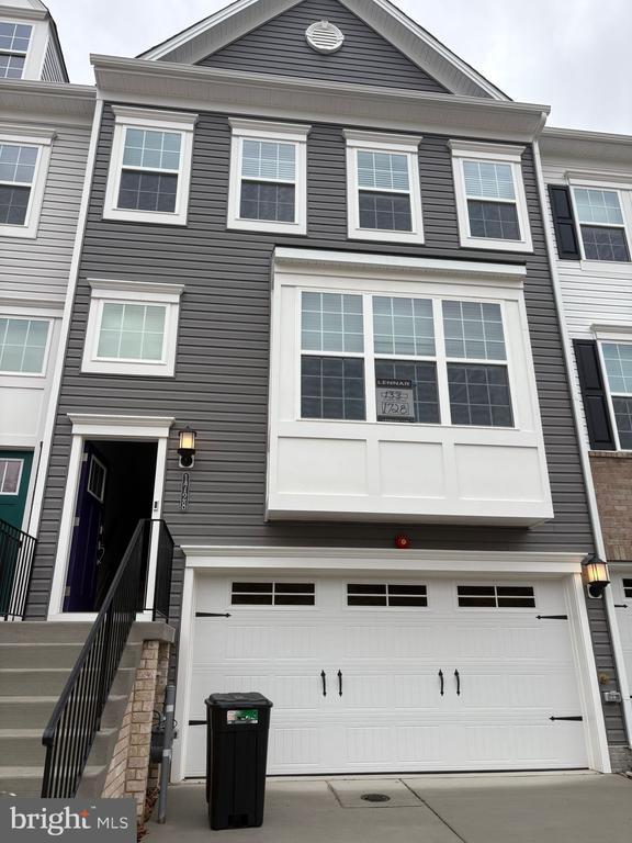 Building Photo - 1728 Water Xing Rd