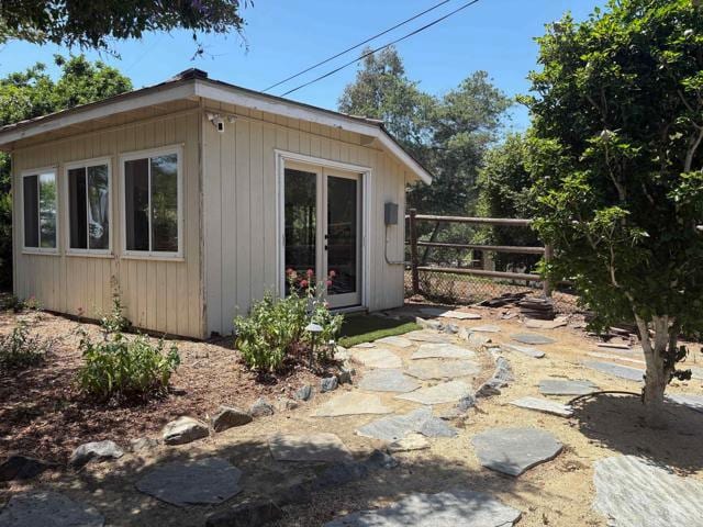 Building Photo - 5327 La Glorieta St