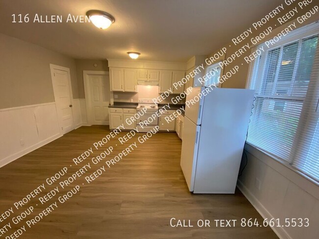 Building Photo - Cleveland Park large 2 bed / 1 bath remode...