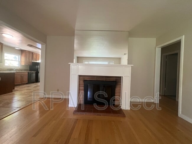 Building Photo - 2761 San Luis Ct