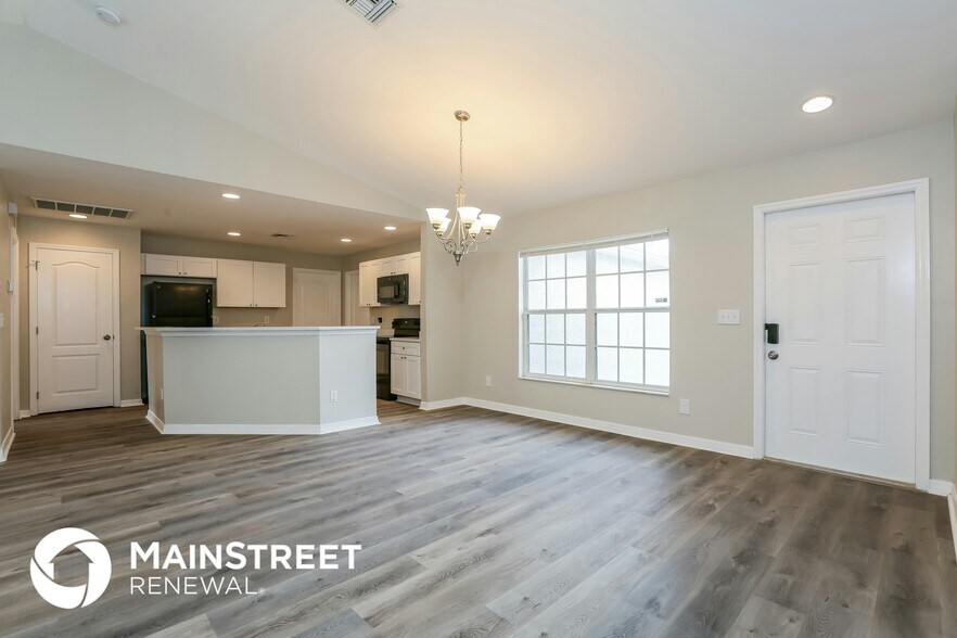Building Photo - 2507 66th St W