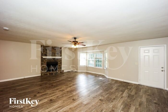 Building Photo - 420 Freestone Dr