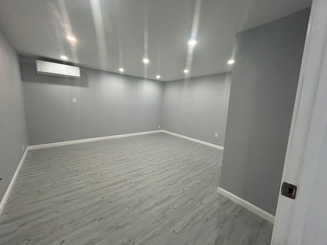 Building Photo - 1027 Mokapu Blvd