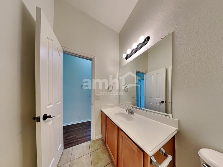 Building Photo - 820 Cheryl St