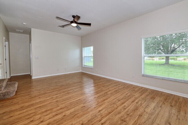 Building Photo - January Special offer 50% off First Month'...