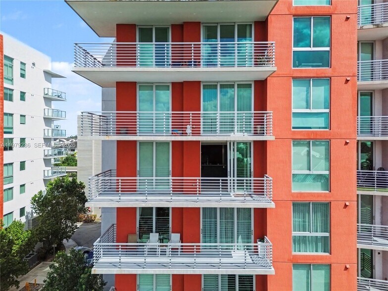 Building Photo - 7661 NW 107th Ave