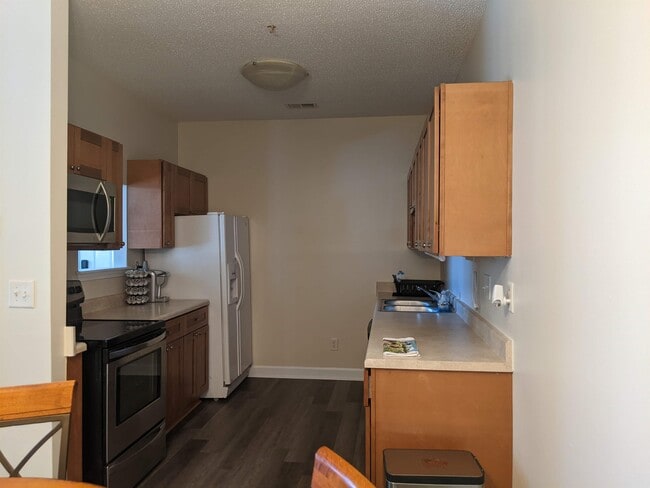 Building Photo - 3031 Winston Dr