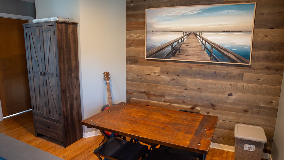 Dining Room 2 - 5864 Quebec Ave N