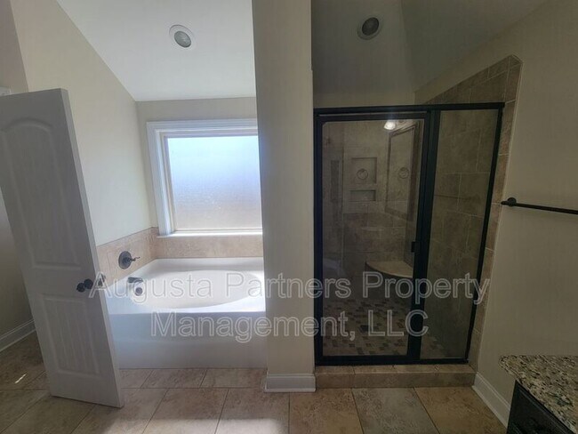 Building Photo - 135 Langfuhr Way