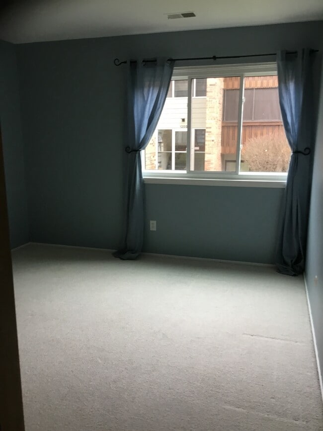 2nd Bedroom - 1245 S Maple Rd